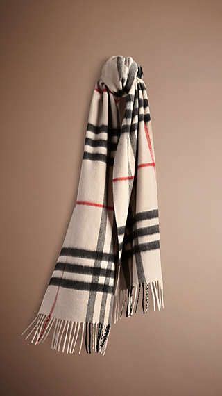 come mettere sciarpa burberry|sciarpe burberry.